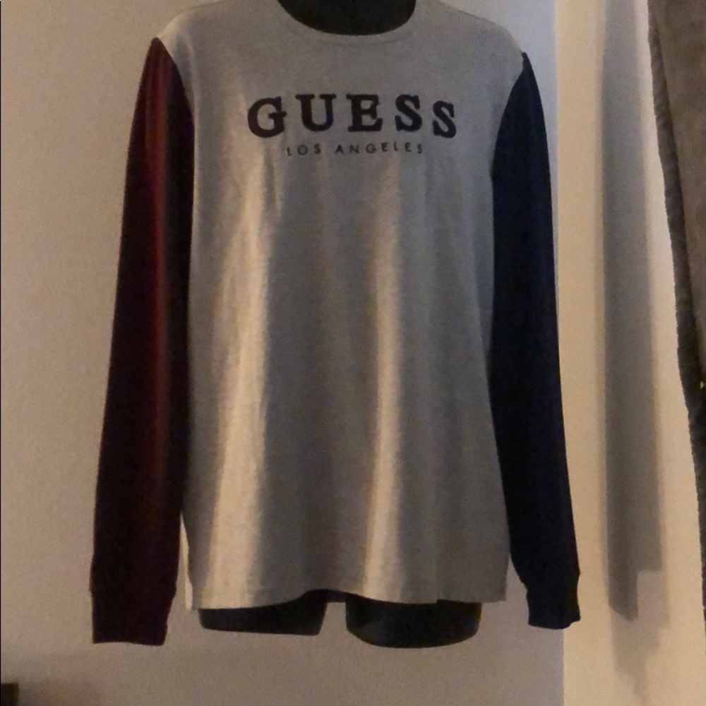NWOT Guess shirt
